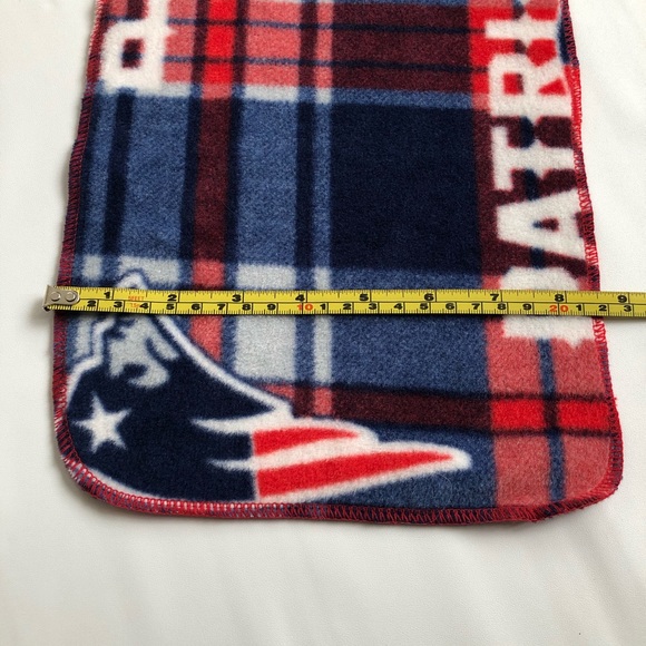 New England Patriots Fleece Scarf - Picture 3 of 3